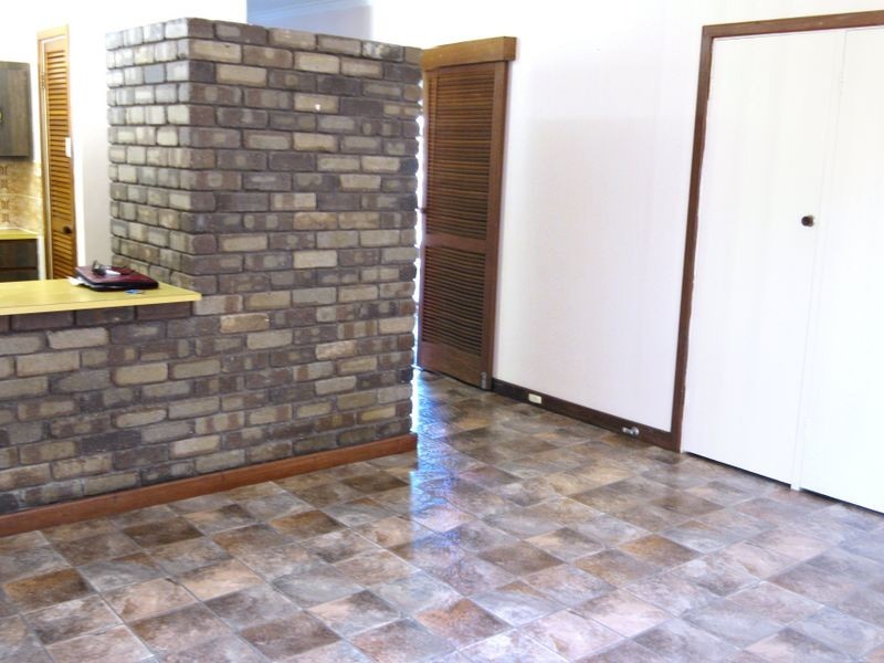 17 Roberta Street, Daglish WA 6008