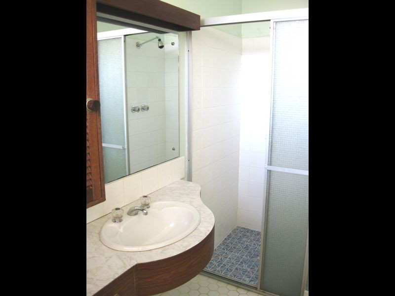 17 Roberta Street, Daglish WA 6008