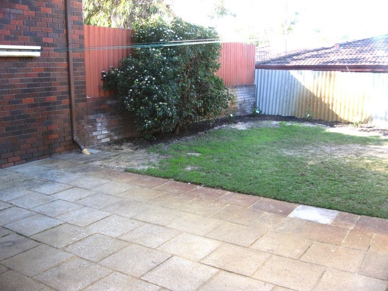 17 Roberta Street, Daglish WA 6008