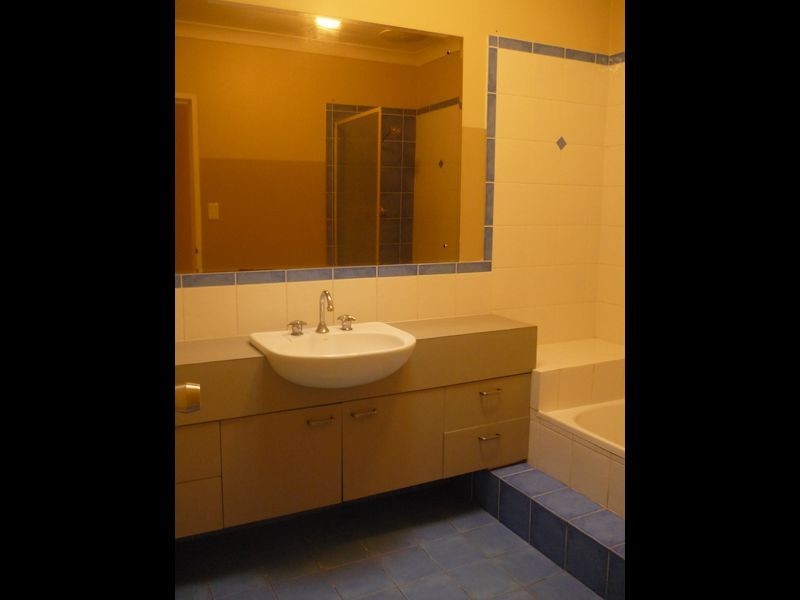 8/54 Pollard Street, Glendalough WA 6016