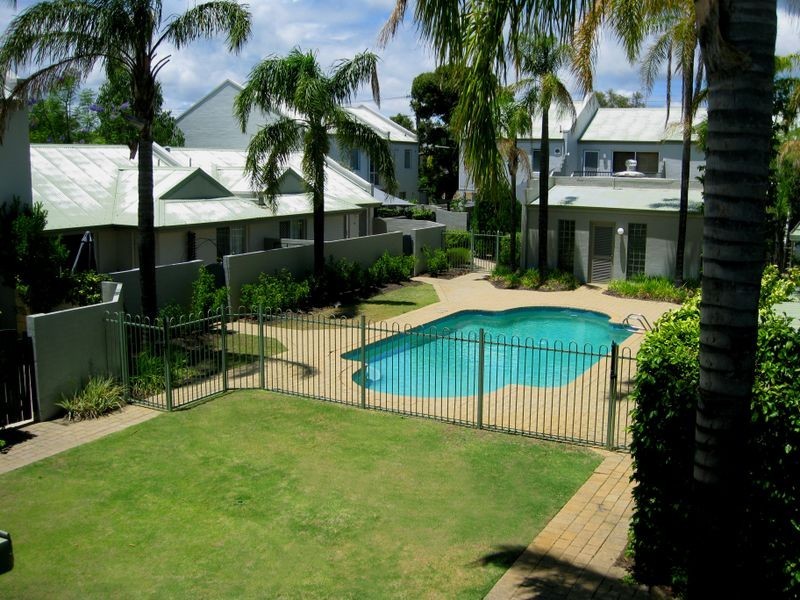 28/2 Waterway Court, Churchlands WA 6018