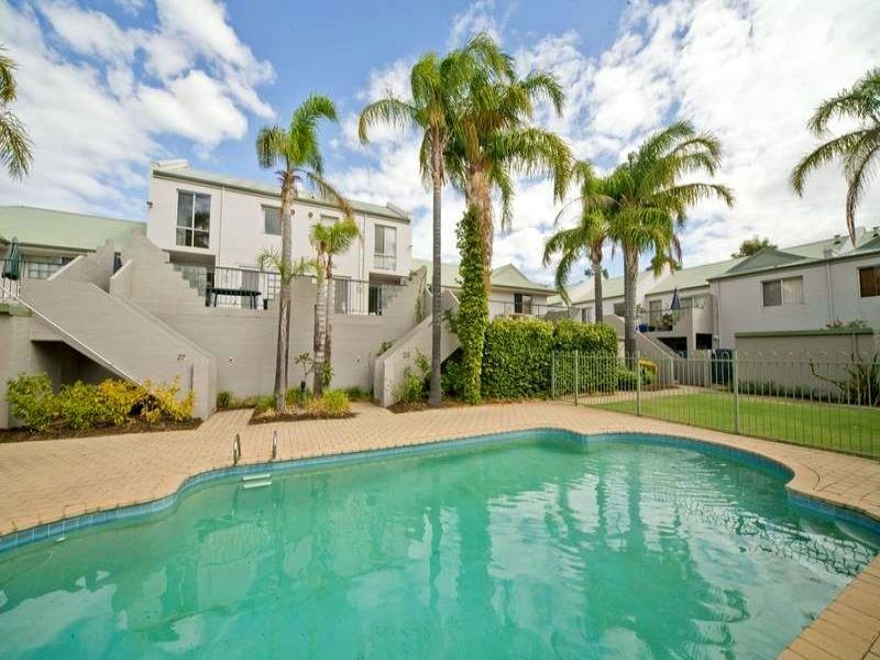 28/2 Waterway Court, Churchlands WA 6018