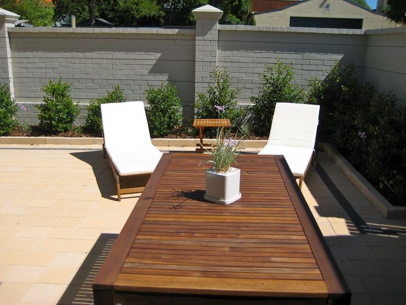 1/96 Green Street, Joondanna WA 6060