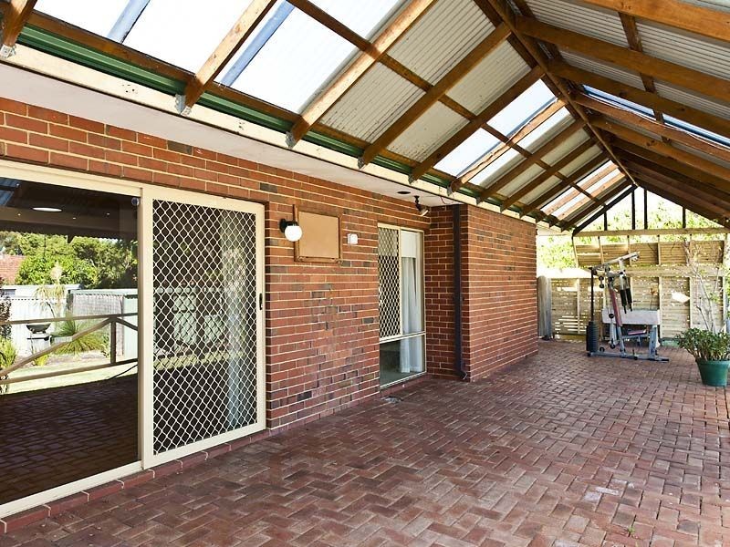 27 Essex Street, Wembley WA 6014