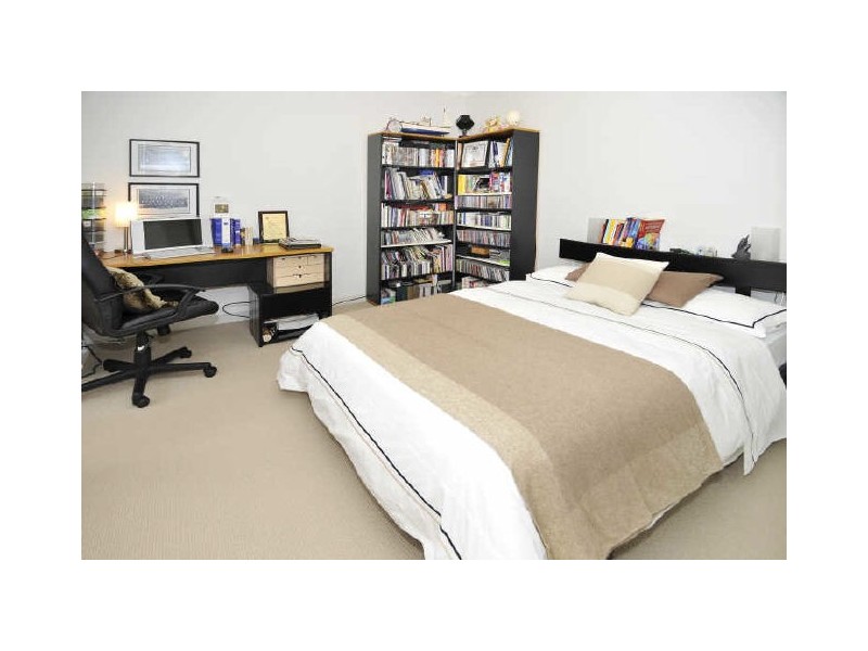 70 Brompton Road, Kensington NSW 2033