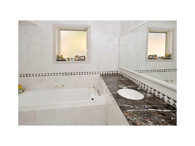 85 Brompton Rd, Kensington NSW 2033