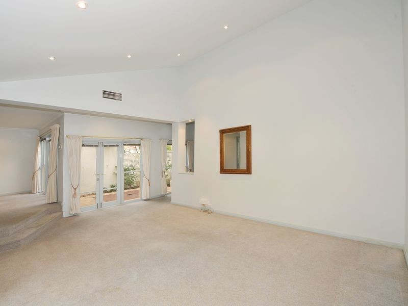 89 Brompton Road, Kensington NSW 2033