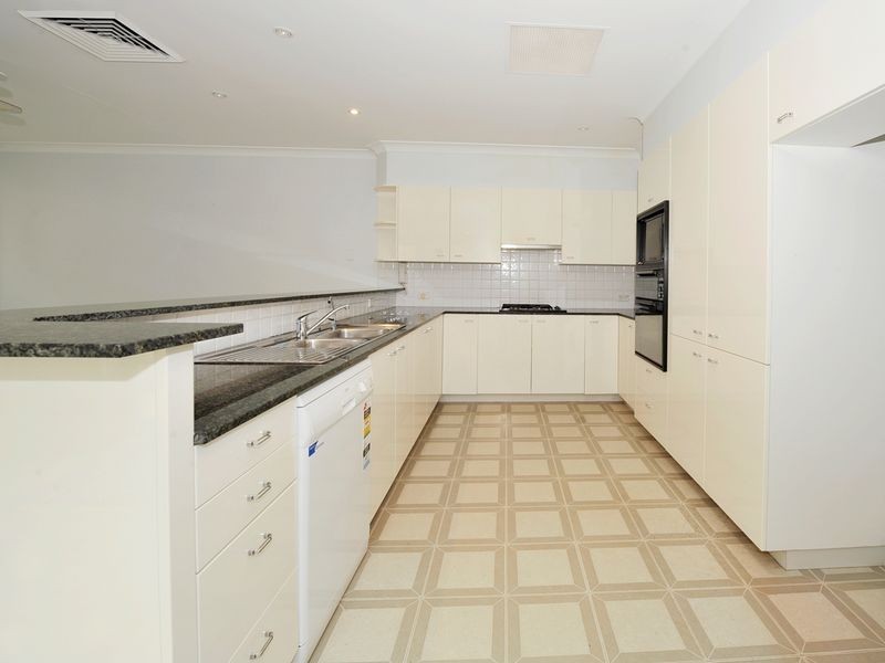 89 Brompton Road, Kensington NSW 2033