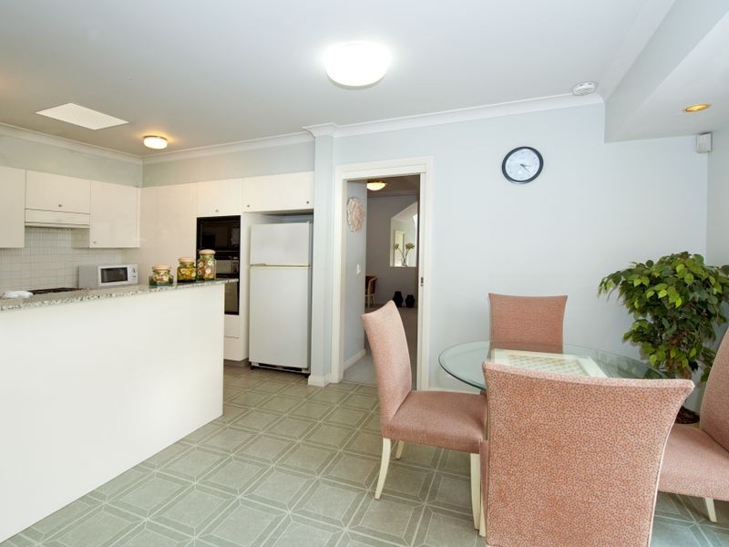 66 Brompton Road, Kensington NSW 2033