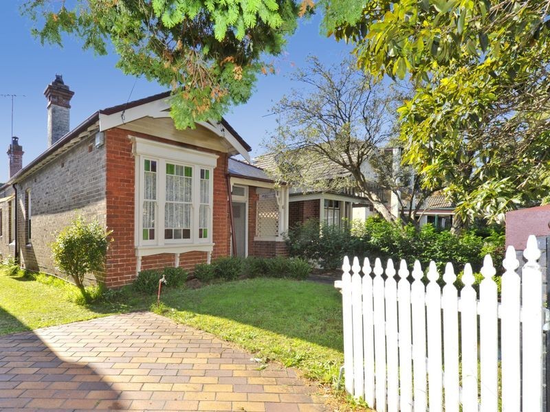 16 Grosvenor Street, Kensington NSW 2033