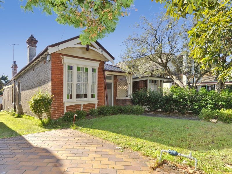 16 Grosvenor Street, Kensington NSW 2033