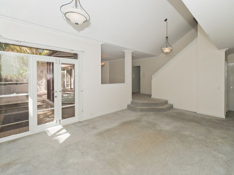 60 Brompton Road, Kensington NSW 2033