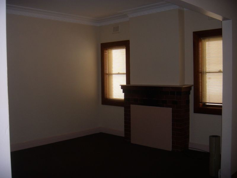 63 Florence Ave, Eastlakes NSW 2018