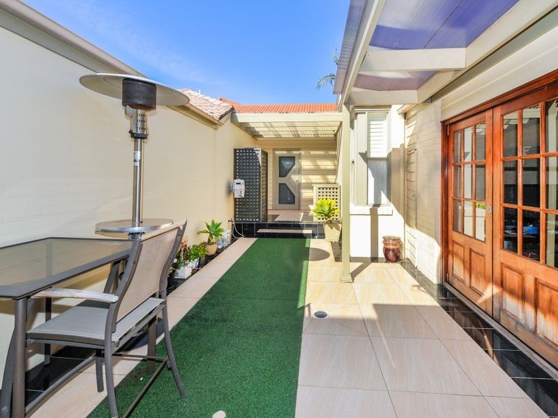 31 The Serpentine, Kensington NSW 2033