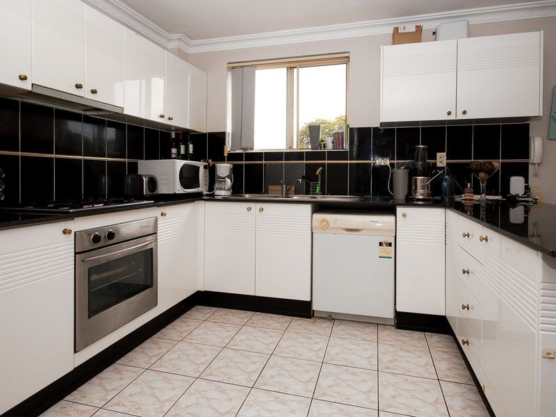 8/1 Tay Street, Kensington NSW 2033