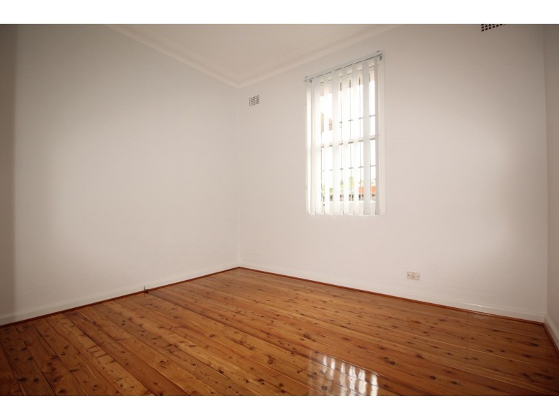 11 Meridian Street, Eastlakes NSW 2018