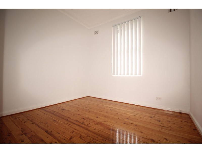 11 Meridian Street, Eastlakes NSW 2018