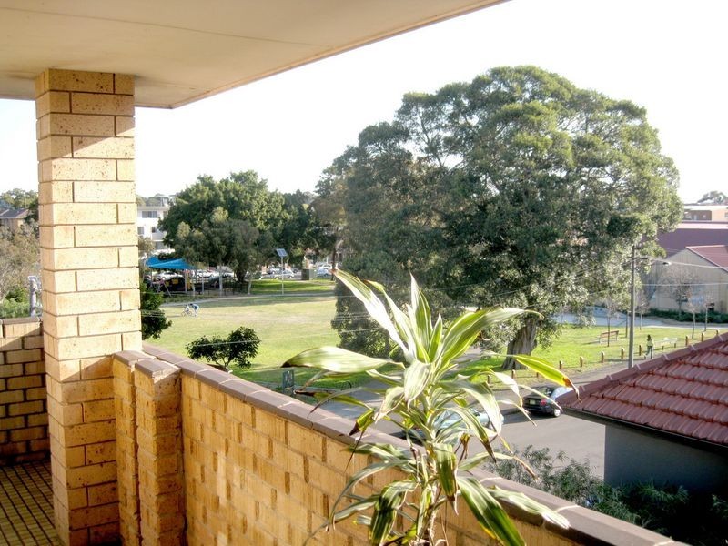 39-41 Doncaster Ave, Kensington NSW 2033