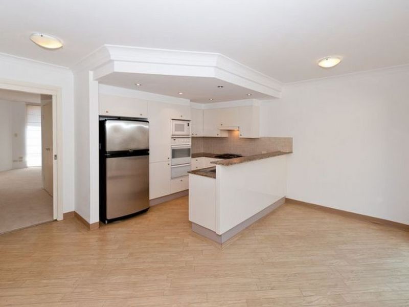 33-39 Brompton Road, Kensington NSW 2033