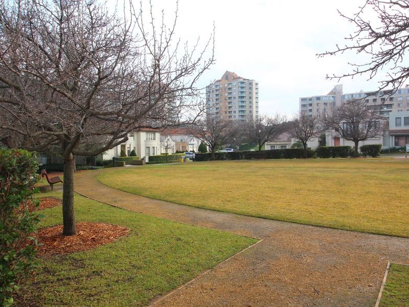 43 The Serpentine, Kensington NSW 2033