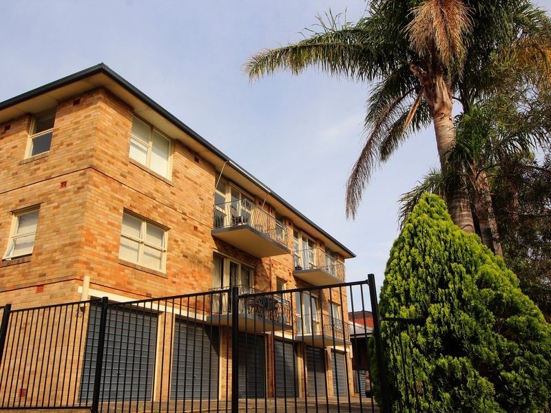 2/27 Dening Street, Drummoyne NSW 2047