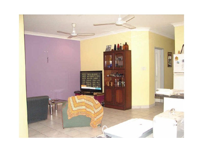 2/26 Forrest Parade, Bakewell NT 0832