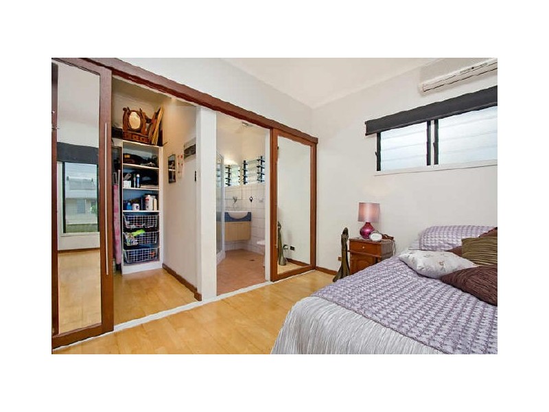 12 Hang Gong Avenue, Driver NT 0830