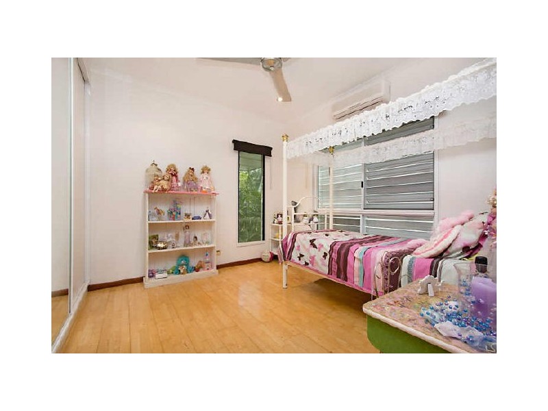 12 Hang Gong Avenue, Driver NT 0830