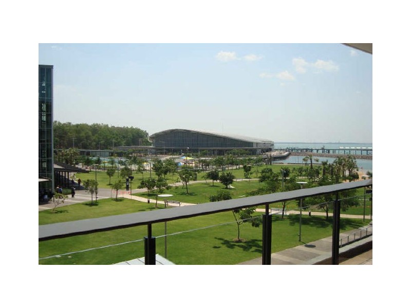 102/19 Kitchener Drive Wharf One, Darwin NT 0800