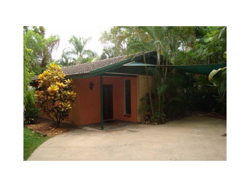 33 Eaton Place, Karama NT 0812