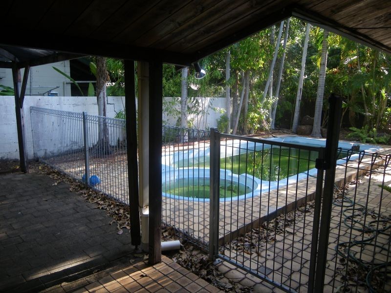5 Peters Street, Coconut Grove NT 0810