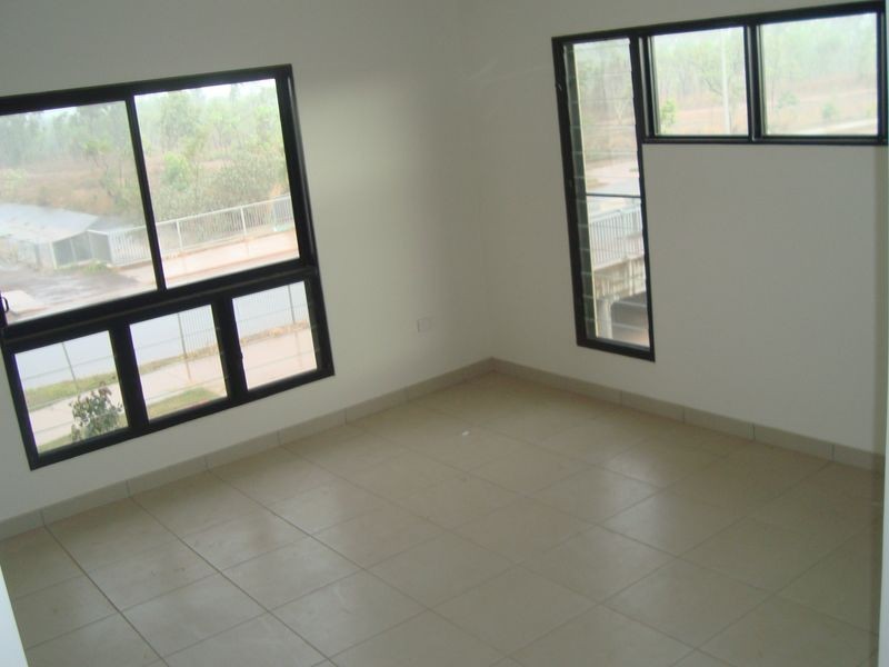 1/184-186 Forrest Parade, Rosebery NT 0832