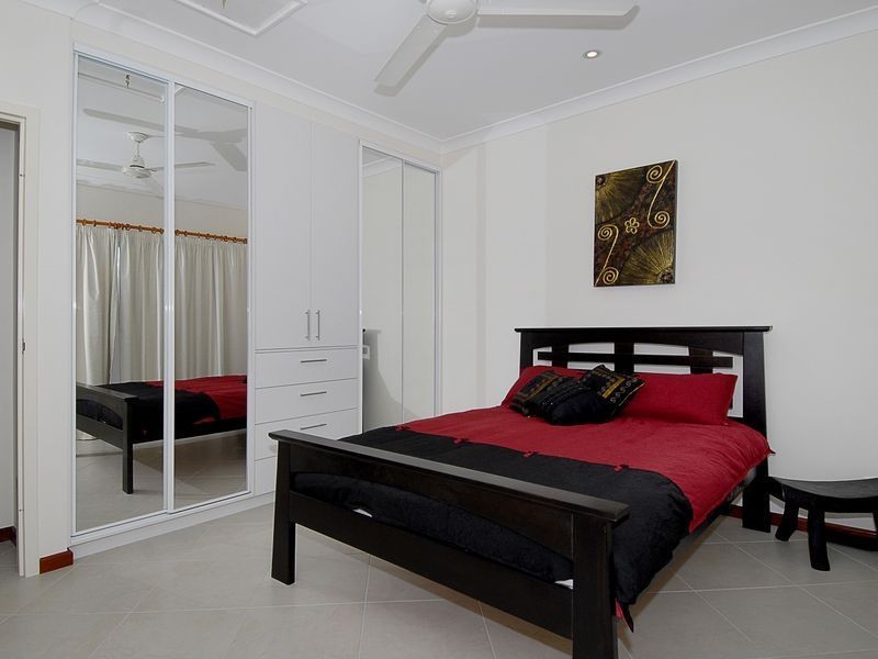 6/11 Villaflor Crescent, Woolner NT 0820