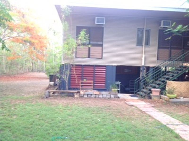 17 Mardango Crescent, Batchelor NT 0845