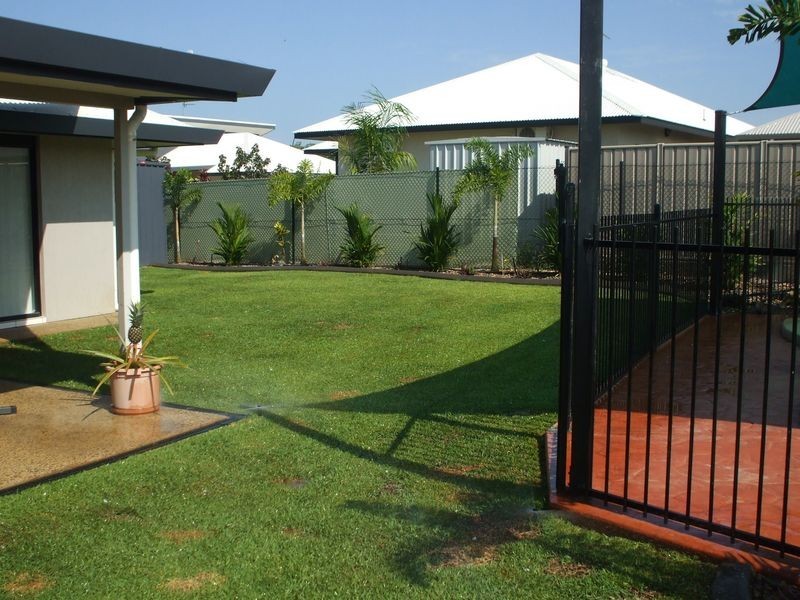 7 Deane Crescent, Rosebery NT 0832