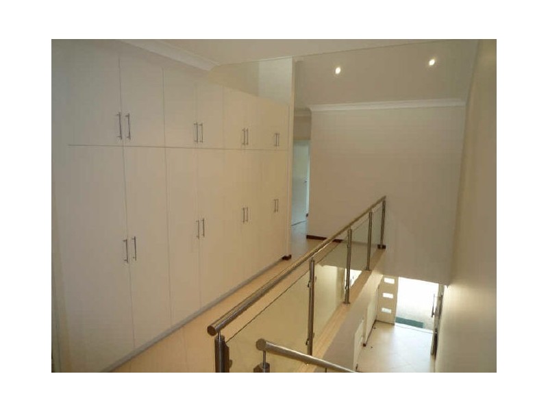 2/11 Villaflor Crescent, Woolner NT 0820