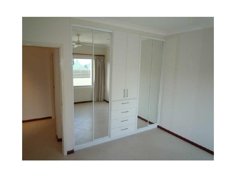 2/11 Villaflor Crescent, Woolner NT 0820