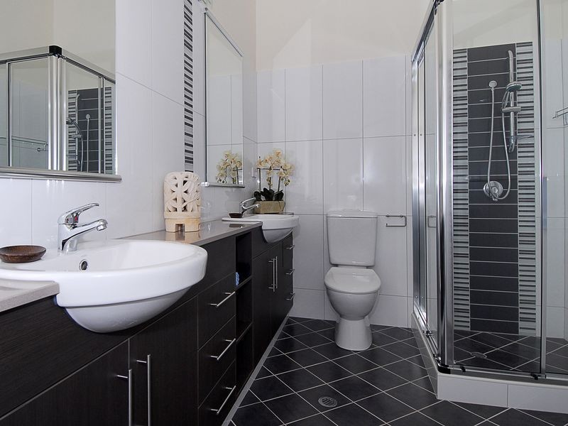 7/11 Villafloor Crescent, Woolner NT 0820