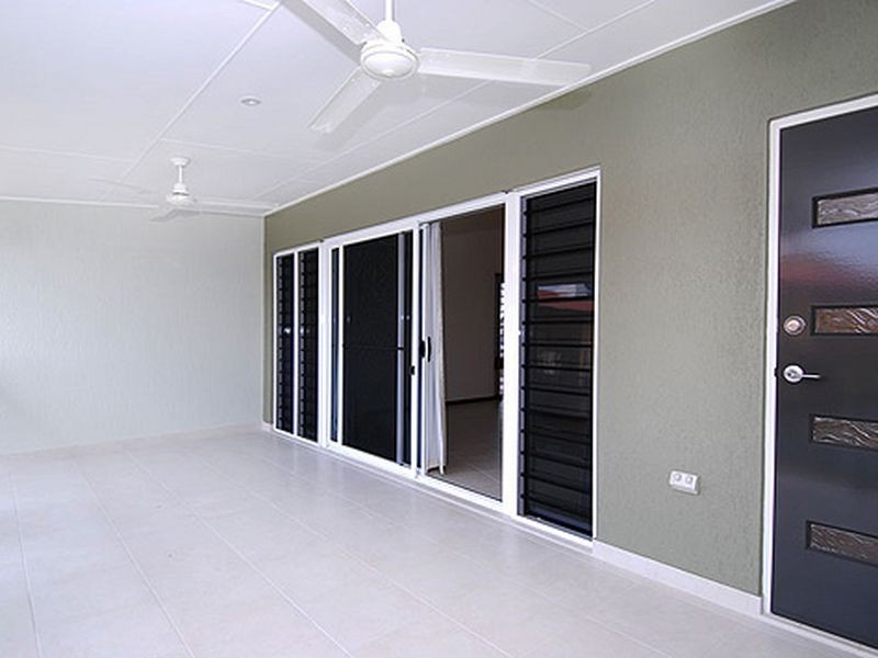 7/11 Villafloor Crescent, Woolner NT 0820