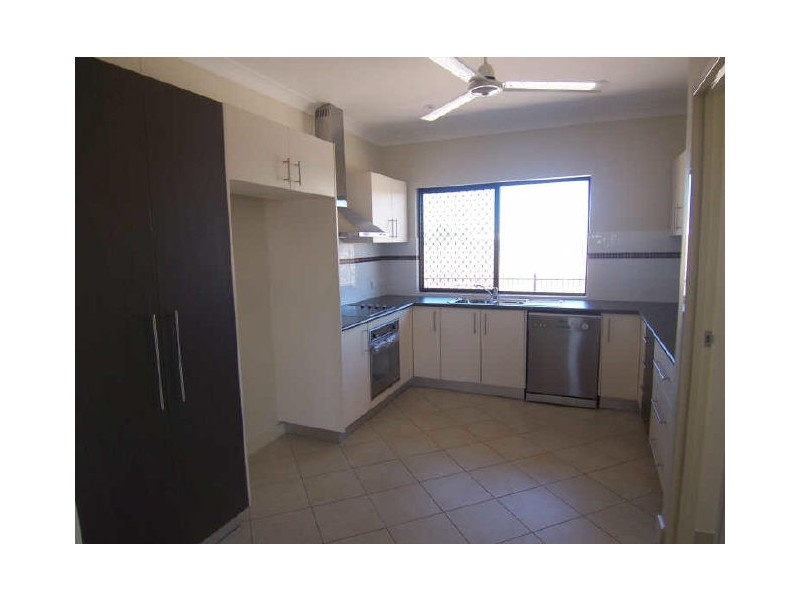 25 Wood Crescent, Rosebery NT 0832