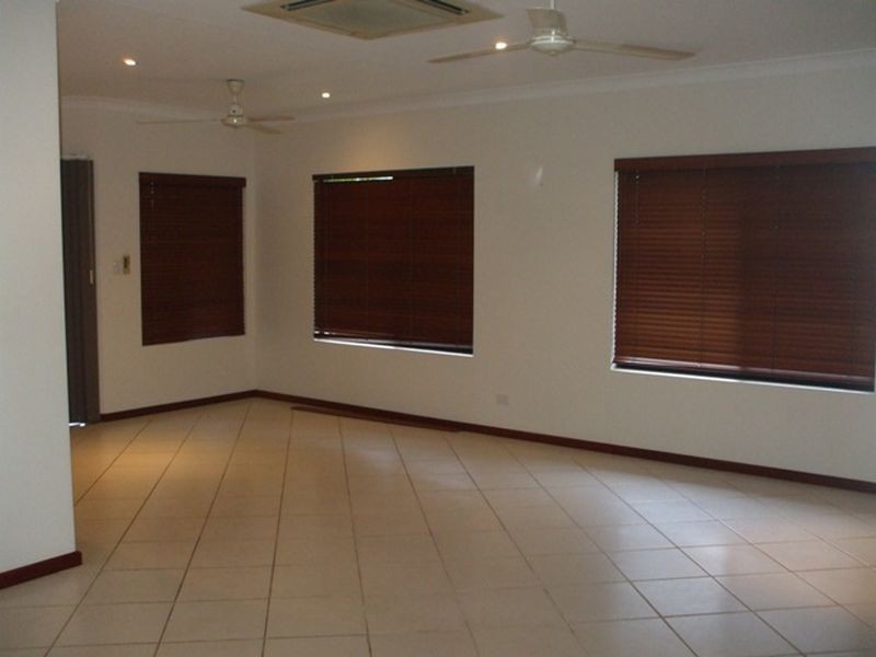 139 Forrest Parade, Rosebery NT 0832