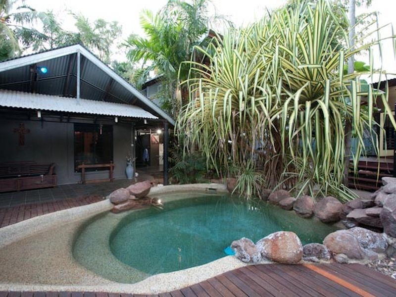 TROPPO ART Chapman Road, Rapid Creek NT 0810