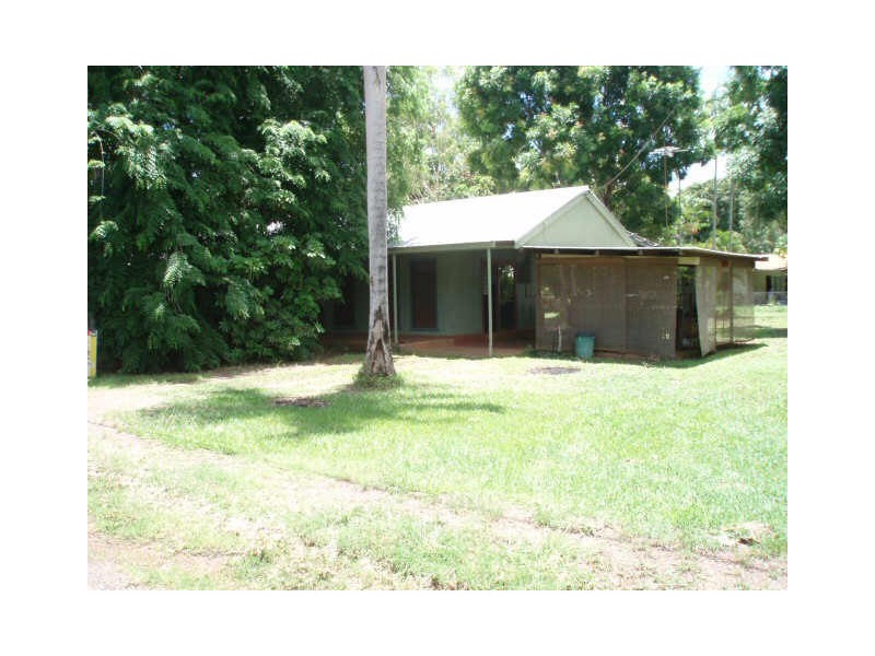 4 Turana Street, Batchelor NT 0845