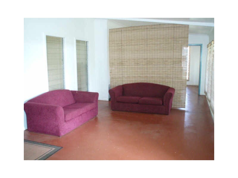 4 Turana Street, Batchelor NT 0845