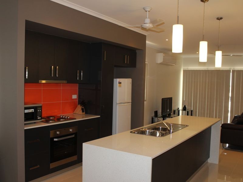 408/250 Farrar Boulevard, Bakewell NT 0832