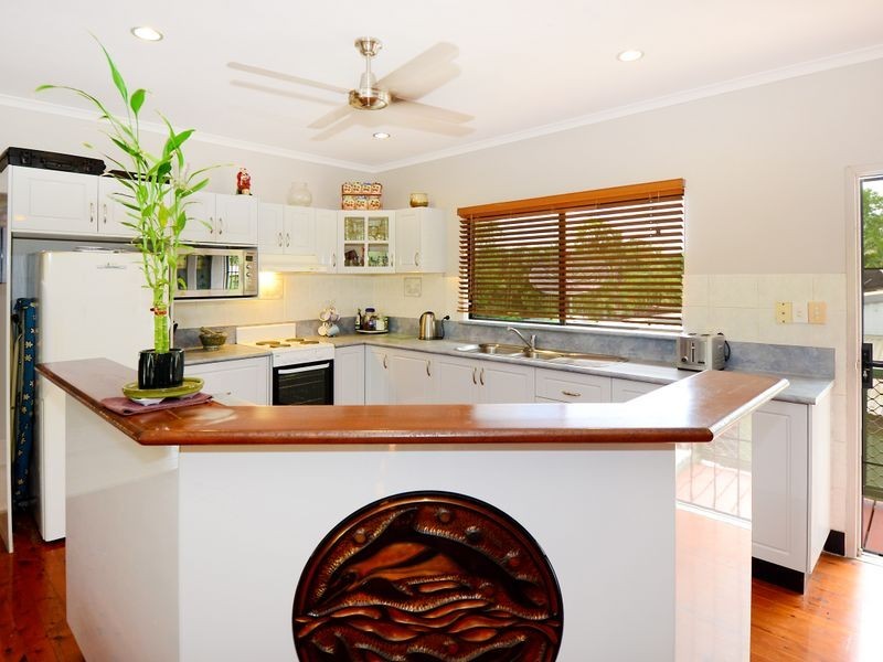 25 Bagshaw Crescent, Gray NT 0830