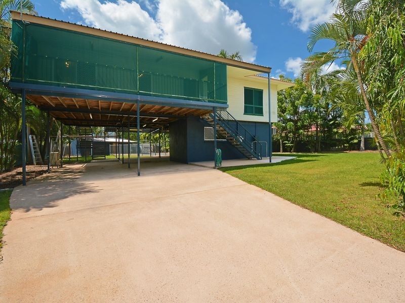 33 Cuthbertson Crescent, Moulden NT 0830