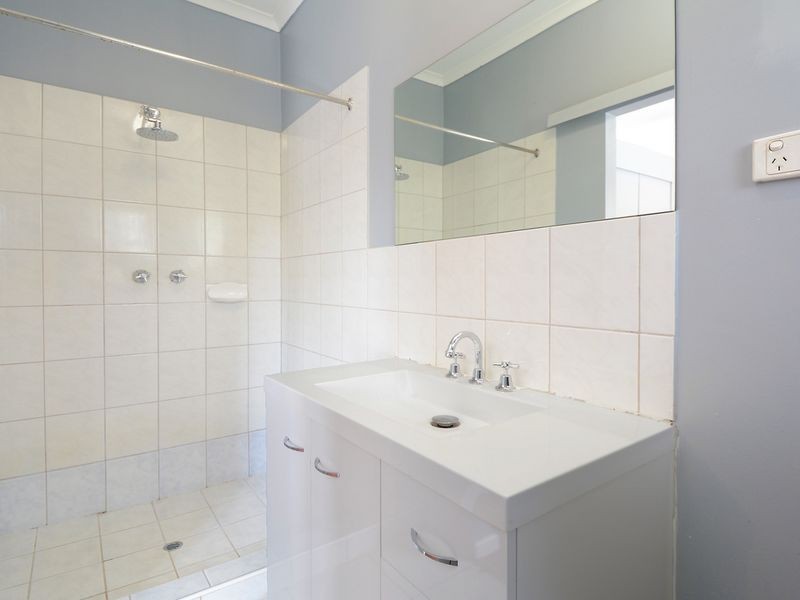 33 Cuthbertson Crescent, Moulden NT 0830