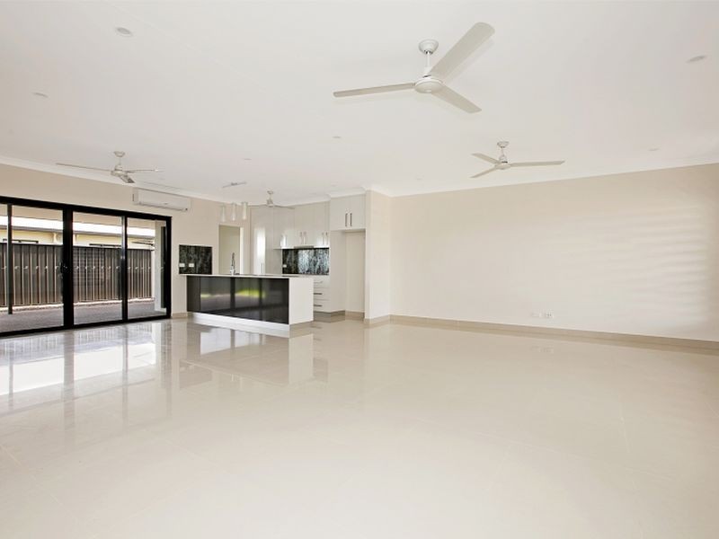 2/11 McGrath Street, Bellamack NT 0832