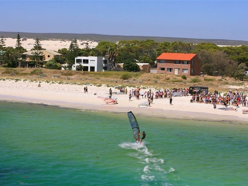 56 Gin Gin Road, Lancelin WA 6044